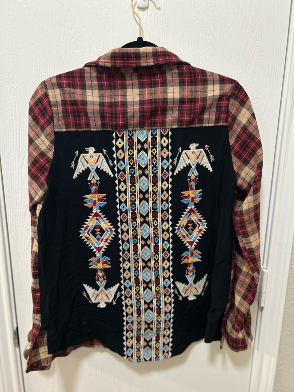 Andree by Unit Embroidered Southwestern Style Plaid Flannel Woman’s Size Small
